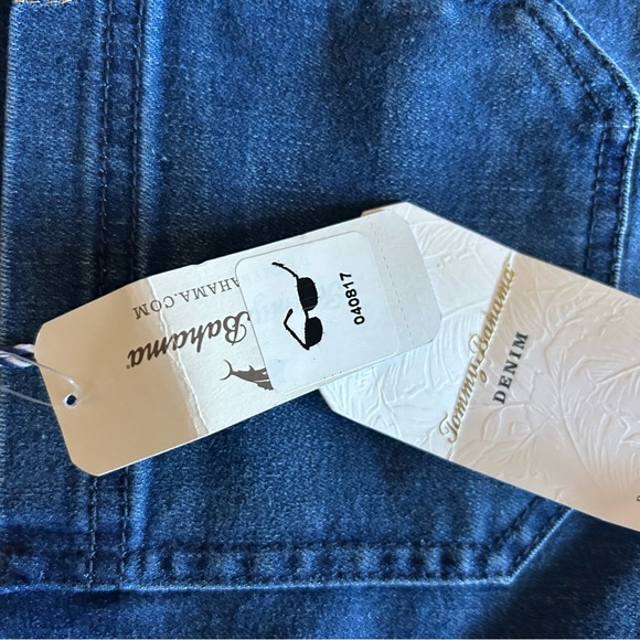 Tommy Bahama Tema Flare Jeans mid ocean wash 31x33 - Picture 9 of 17